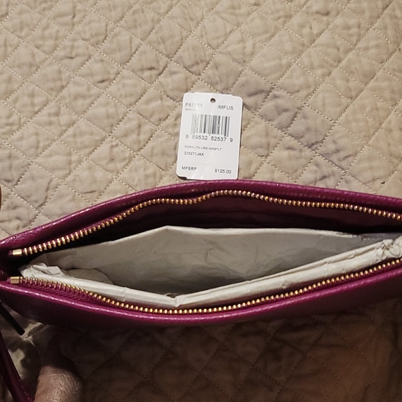 Coach Large Wristlet - Picture 3 of 4